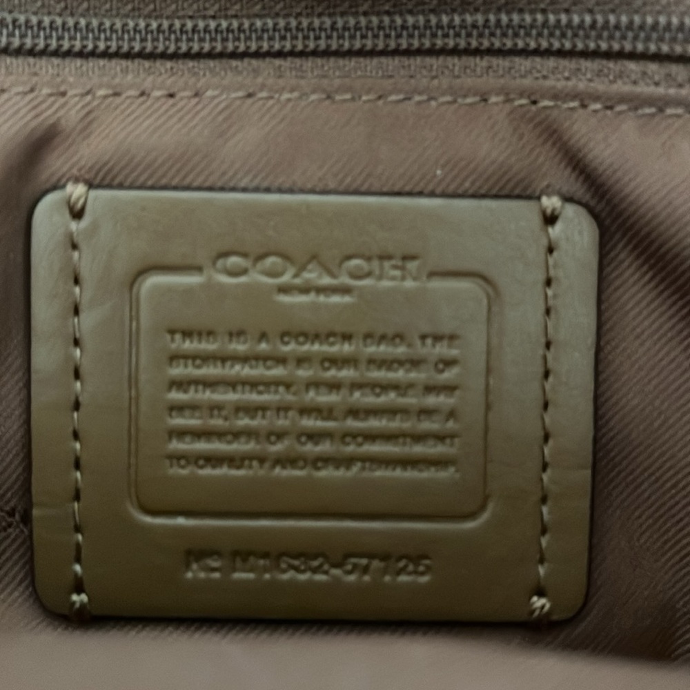 Classic Coach Edie 31 Saddle Tan Leather Double Handled Shoulder Bag - Picture 9 of 16